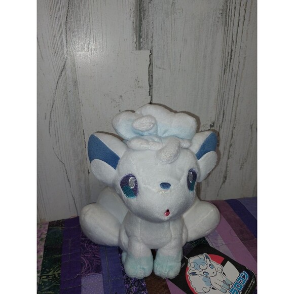 Alolan Vulpix Plush Toy Limited Edition Pokemon Center Tagged Collectible - Picture 3 of 8